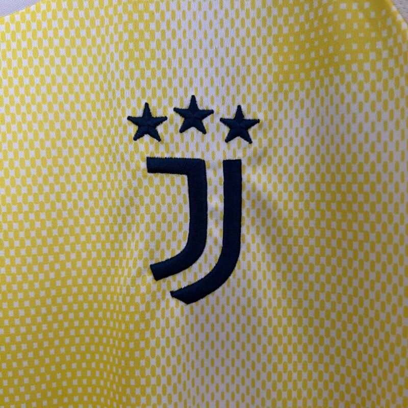 Juventus Away Jersey 2024-2025 (Fan Version) - Image 6
