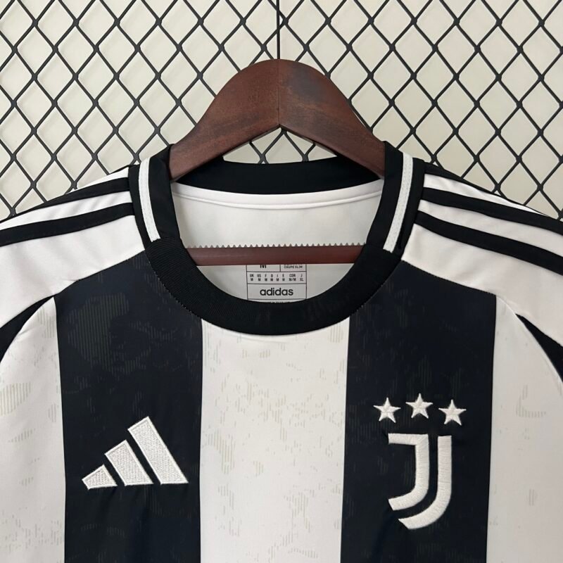 Juventus Home Jersey 2024-2025 (Fan Version) - Image 5