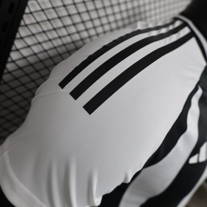 Juventus Home Jersey 2024/2025 (Player Version) - Image 3