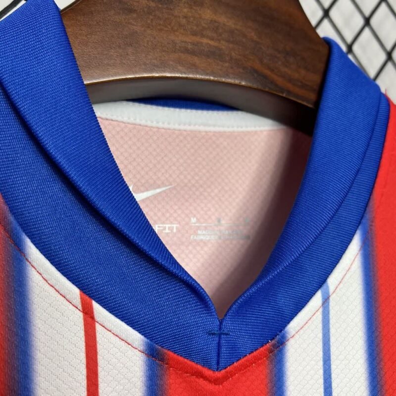 Atletico Madrid Home Jersey 2024/2025 (Fan Version) - Image 4