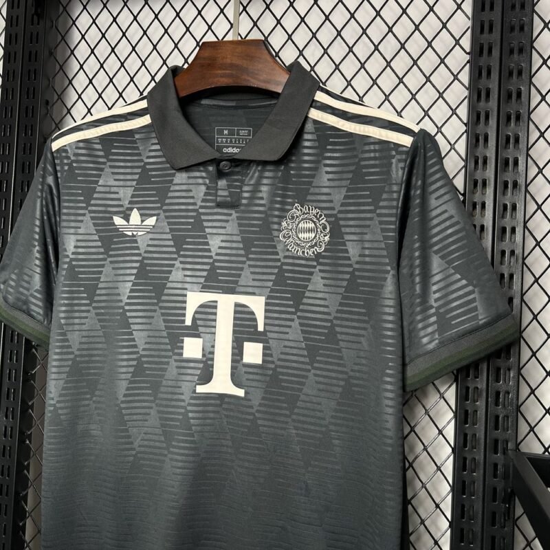 Bayern Munich Oktoberfest Jersey 2024/2025 (Fan Version) - Image 5
