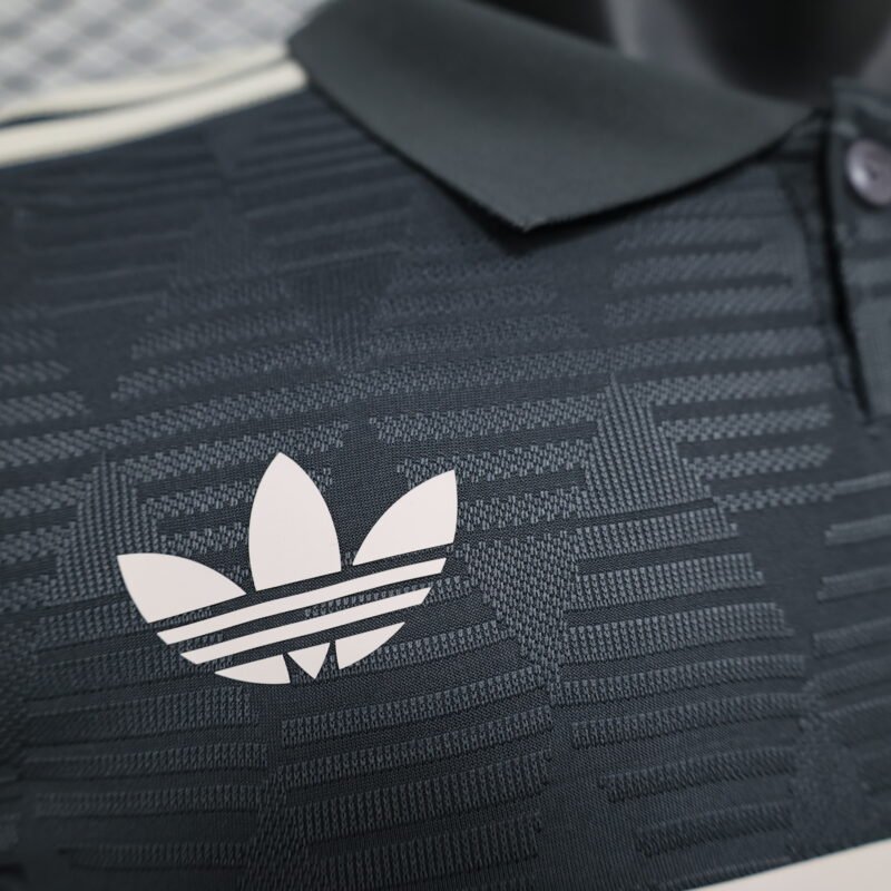 Bayern Munich Oktoberfest Special Edition Jersey 2024/2025 (Player Version) - Image 8