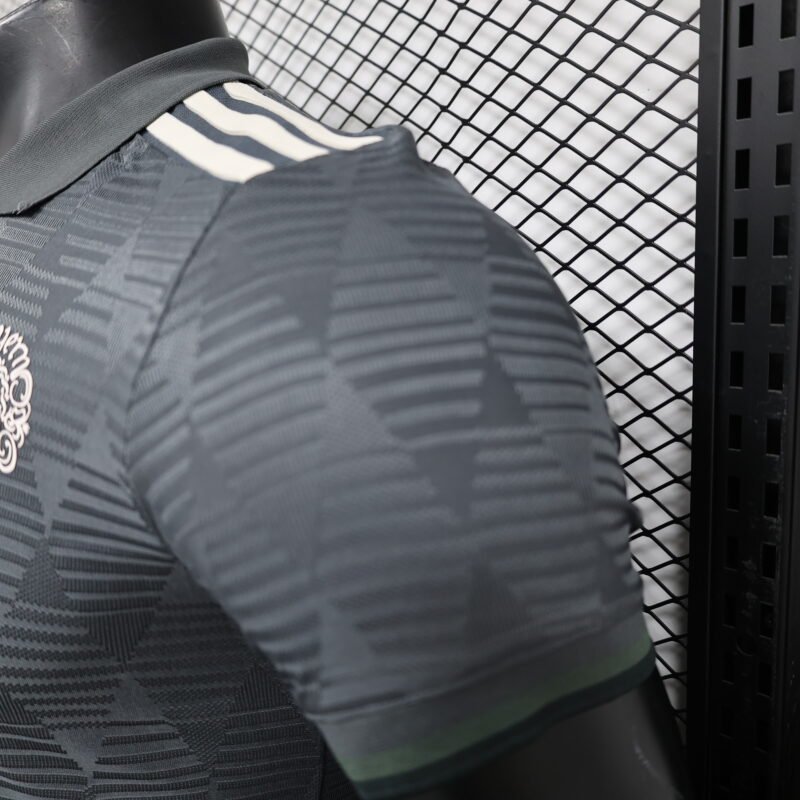 Bayern Munich Oktoberfest Special Edition Jersey 2024/2025 (Player Version) - Image 9