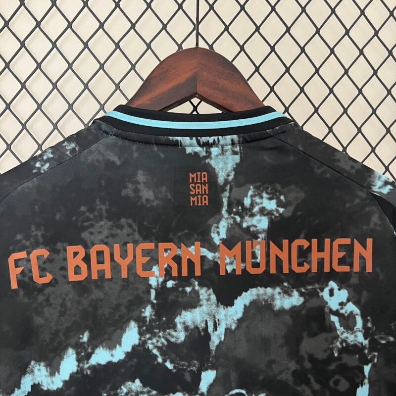 Bayern Munich Away Jersey 2024/2025 (Fan Version) - Image 8