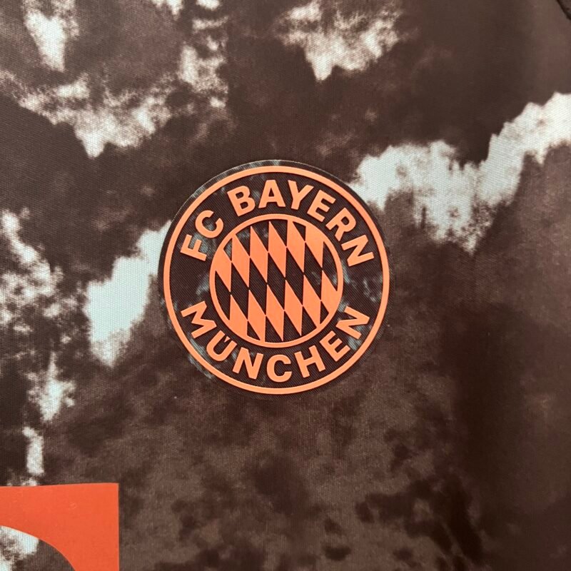 Bayern Munich Away Jersey 2024/2025 (Fan Version) - Image 9