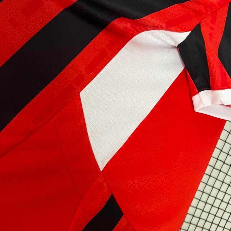 AC Milan Home Jersey 2024-2025 (Fan Version) - Image 10
