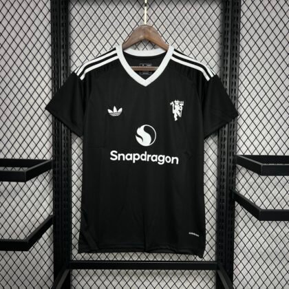 Manchester United 3rd Third Goal Keeper Jersey 2024/2025 (Fan Version)