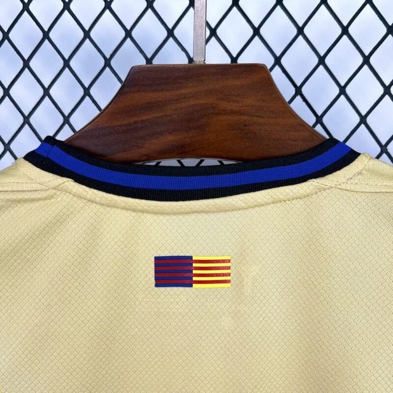 Barcelona Away Jersey 2025/2026 (Fan Version) - Image 8