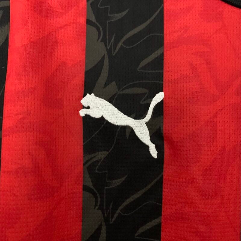 AC Milan Home Jersey 2025-2026 (Fan Version) - Image 9