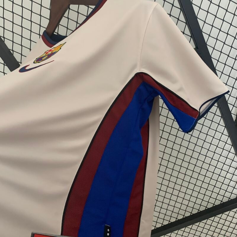 Barcelona Away Jersey 1998/1999 (Retro) - Image 8