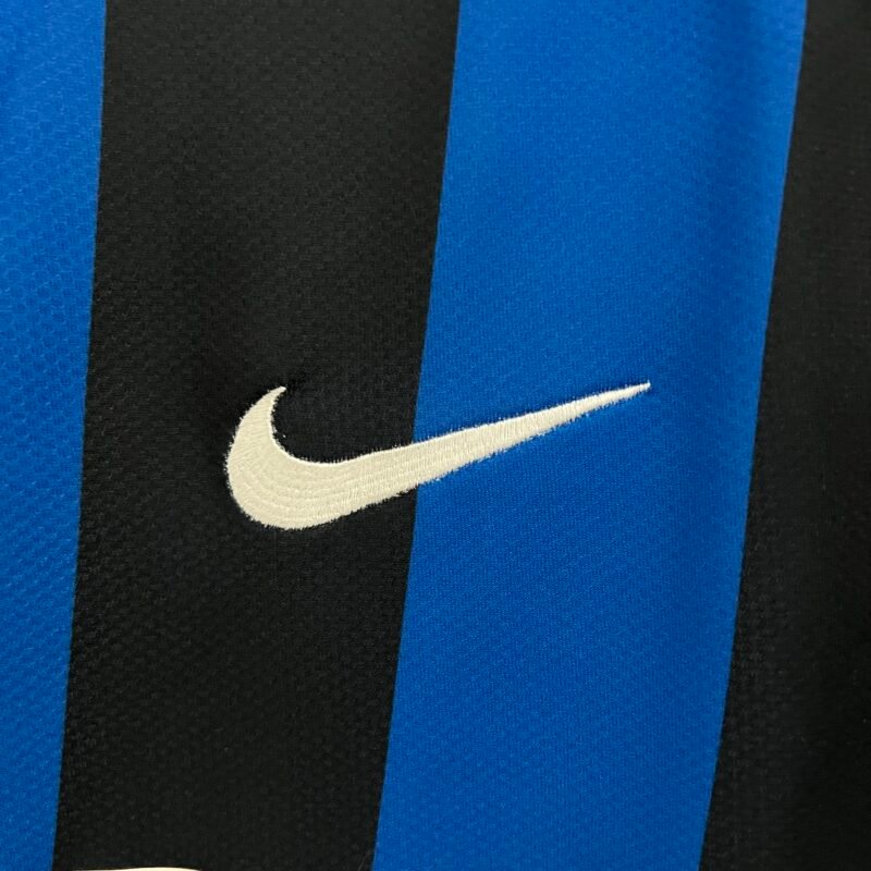 Inter Milan 2009/2010 Home Jersey (Retro) - Image 8