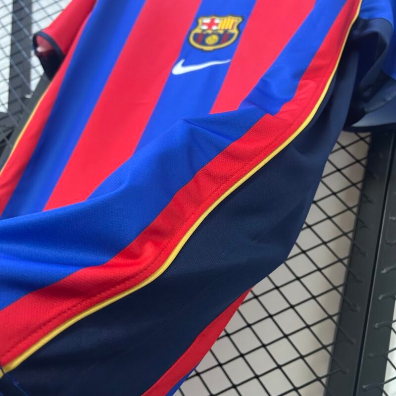 Barcelona Home Jersey 2001/2002 (Retro) - Image 7