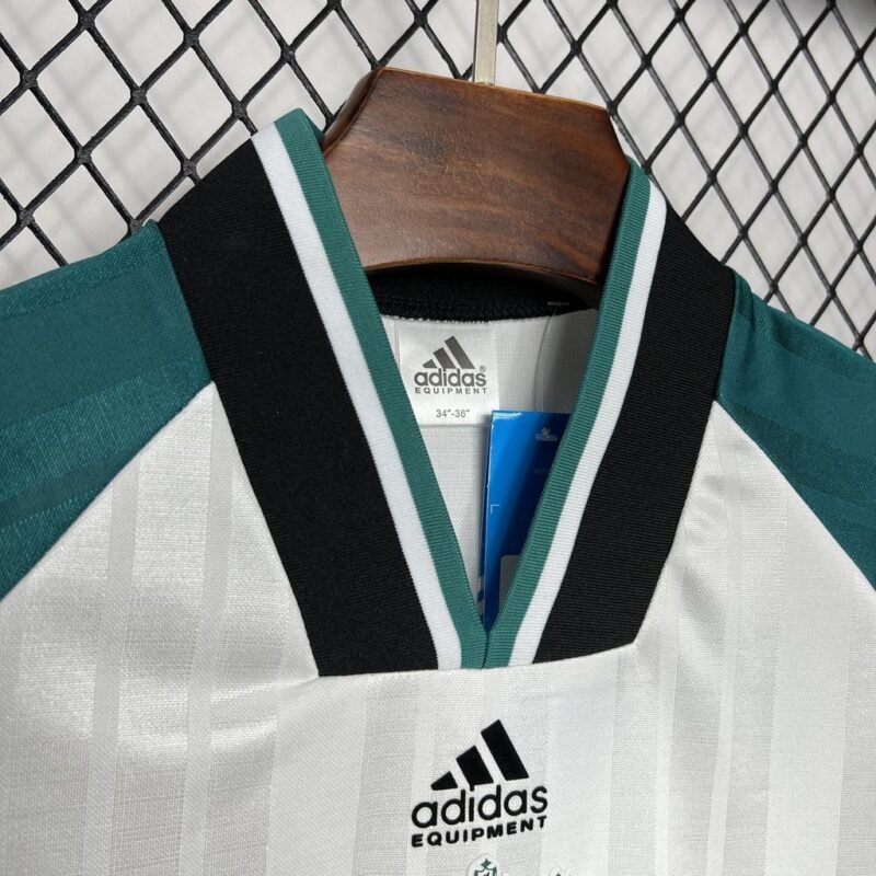 Liverpool 1993/1995 Away Retro Jersey - Image 5